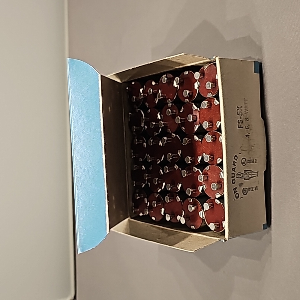 Box of 25 Fluorescent Lamp Starters FS-5X